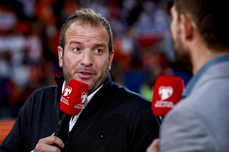 开云在线-范德法特：汉堡对阵拜仁面临着艰巨的任务，丢球少于5个就算不错