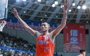 kaiyun-媒体人：陈林坚非常不满意福建提供的报价 决定与老东家分道扬镳