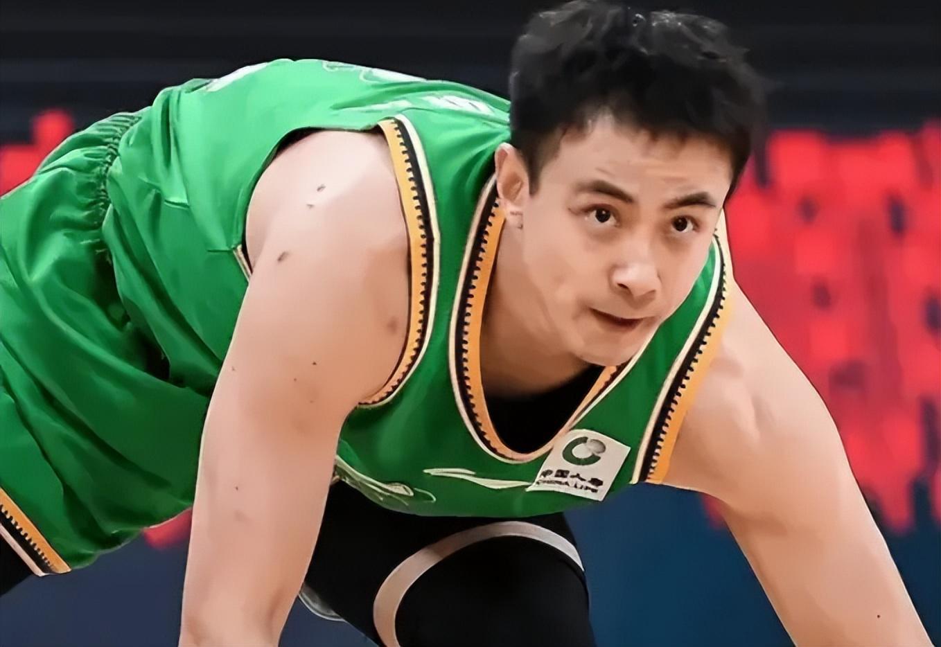 开云下载-辽宁95-82战胜江苏 球员评价：4人满分，李晓旭及格，7人低迷